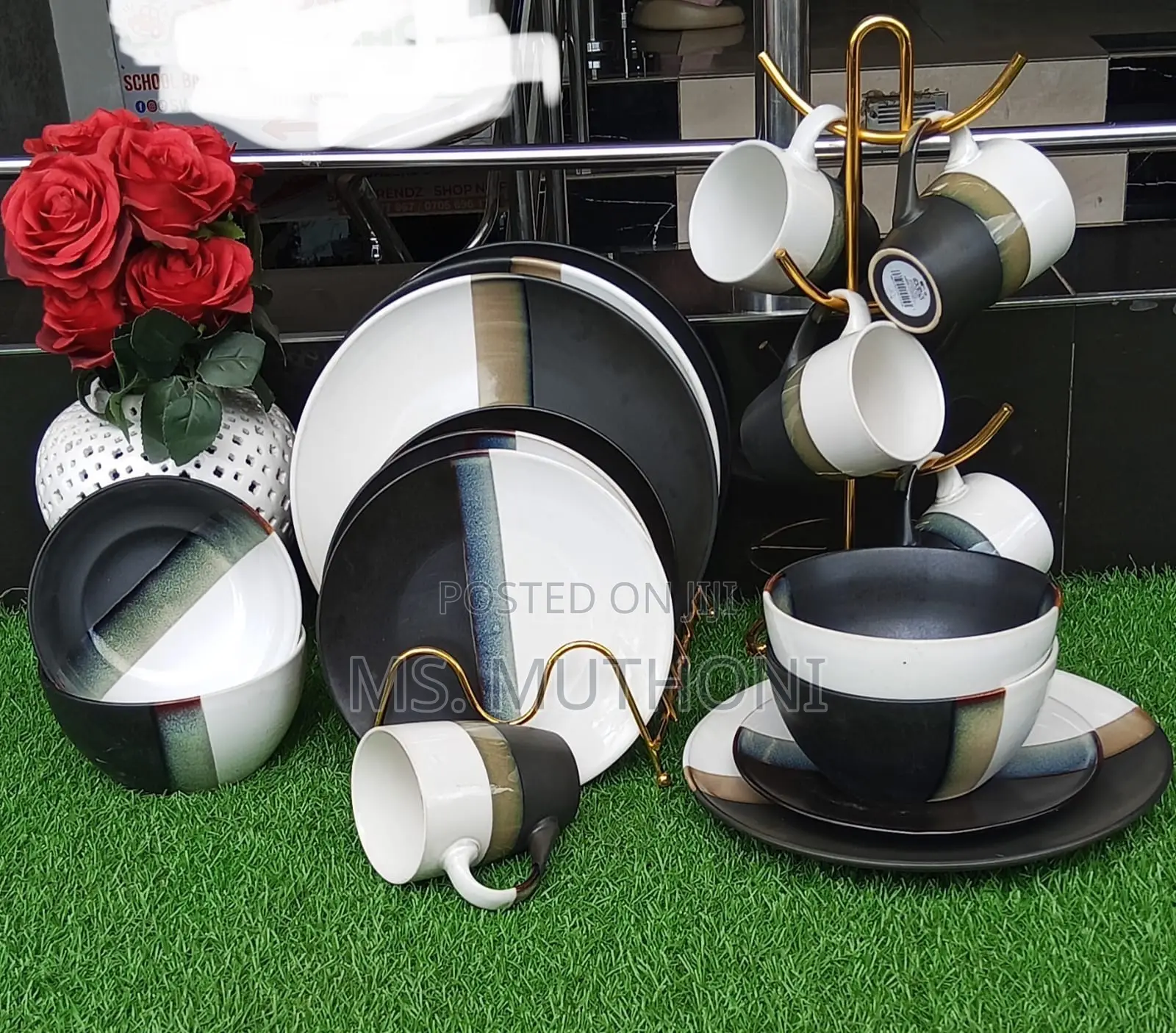 Abstract Patterned 24 Pieces Dinner Set