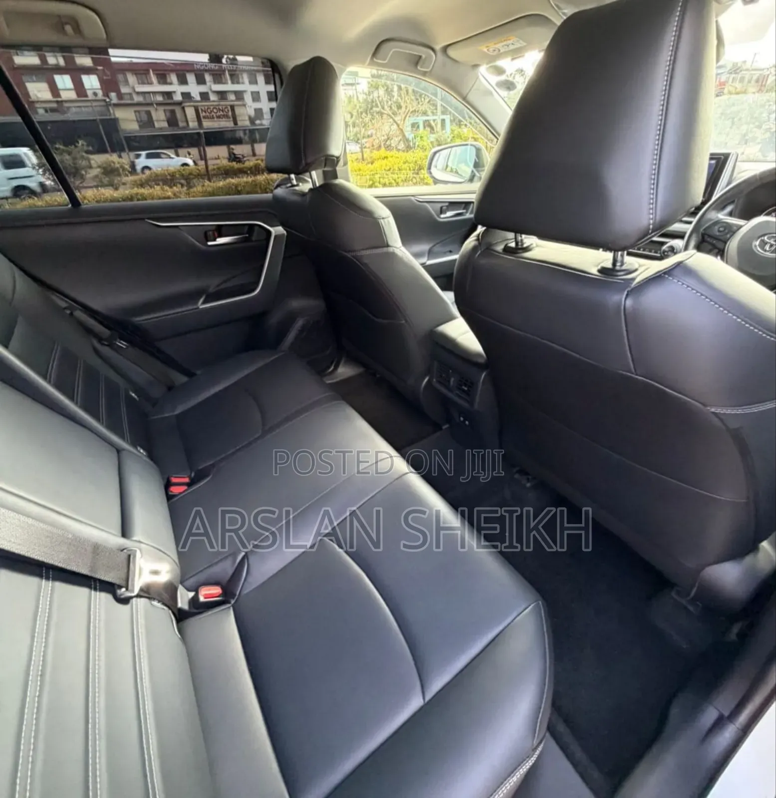 Toyota RAV4 2019 White