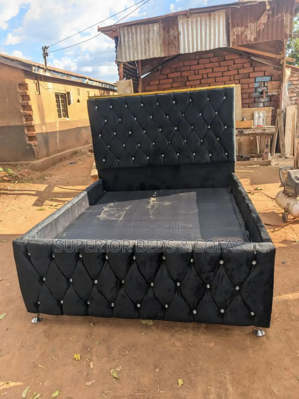 Black 5 by 6 Tufted