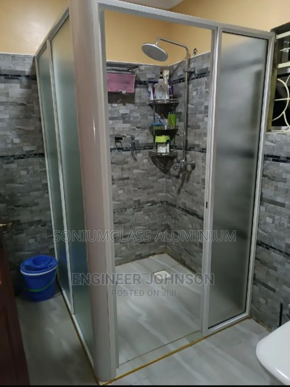Cubical Showers