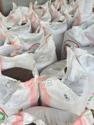 Fully Decomposed and Sieved Organic Chicken Manure - main view