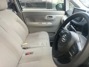 Daihatsu Move 2019 Blue