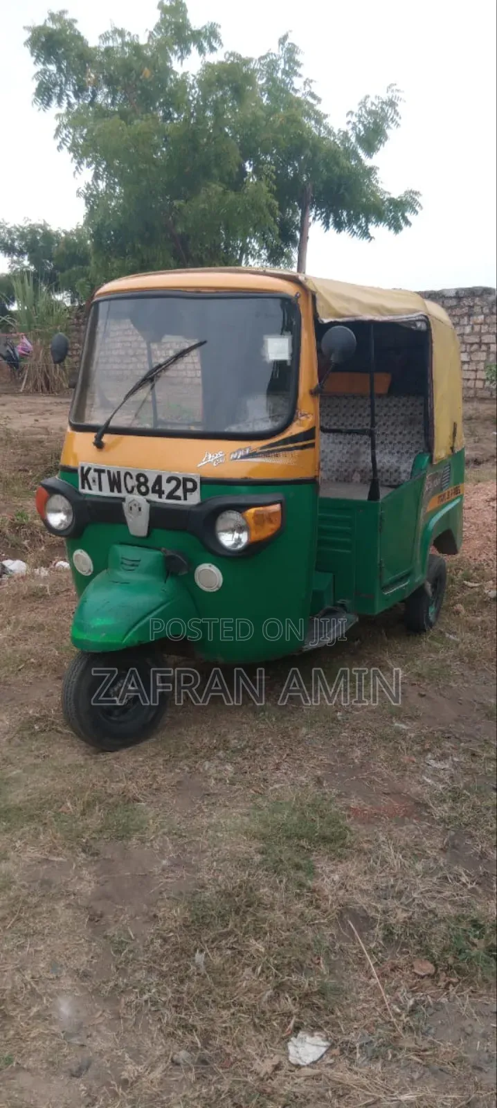 Piaggio 2022 Green