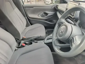 Toyota Yaris 2020 Silver