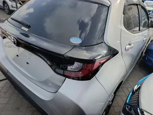 Toyota Yaris 2020 Silver