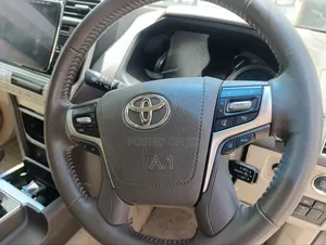 Toyota Land Cruiser Prado 2.7 2019 Gray