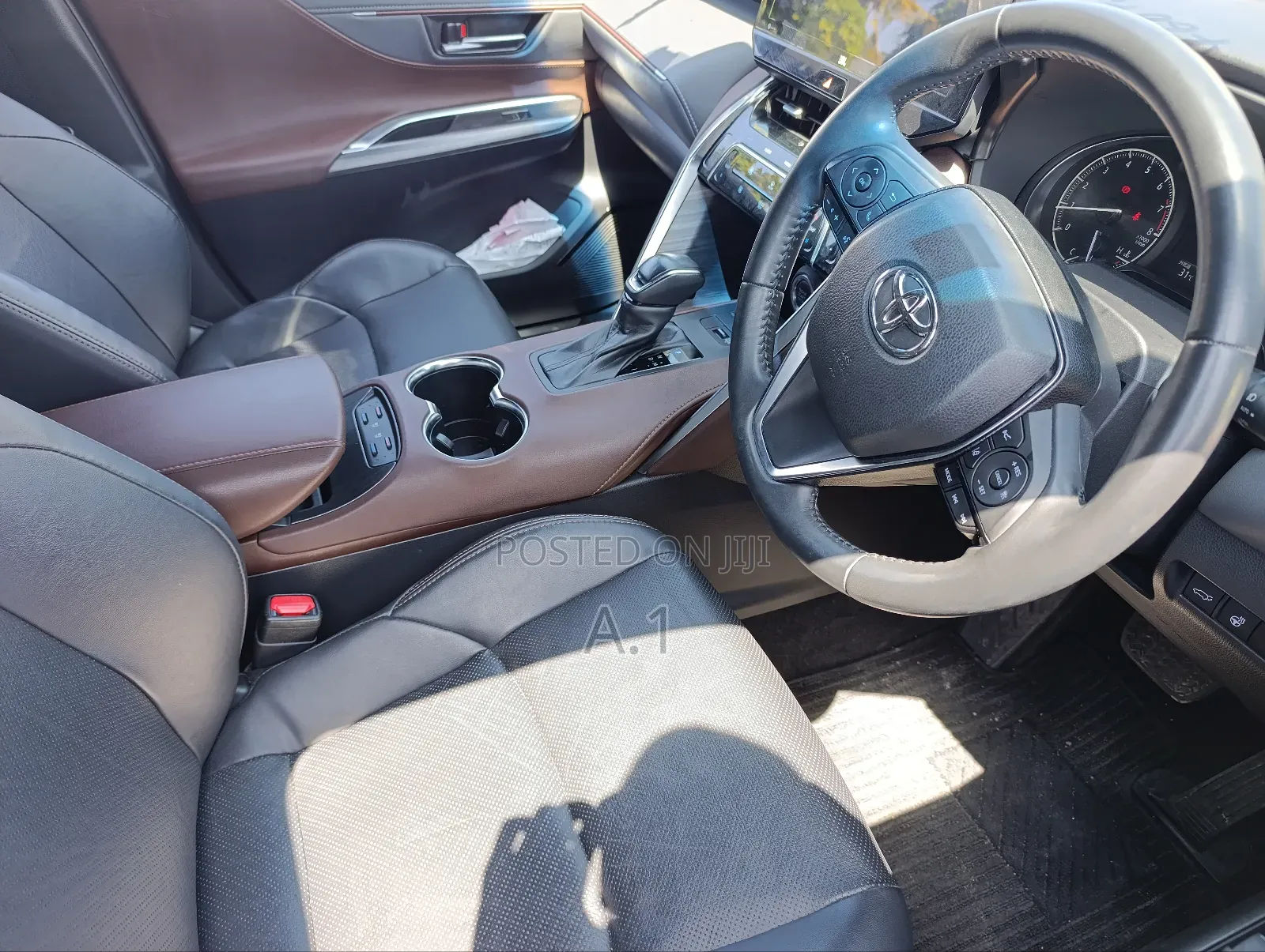 Toyota Vitz 1.5 FWD Hybrid 5dr 2019 Black