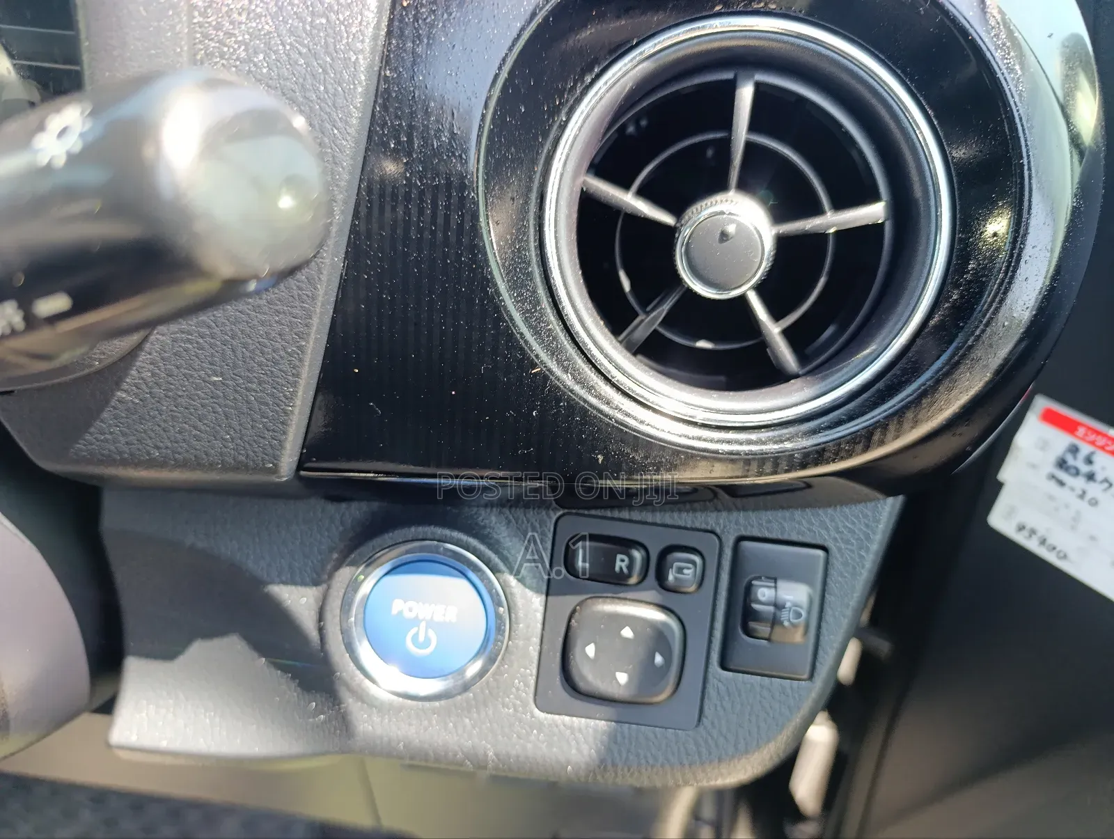 Toyota Vitz 1.5 FWD Hybrid 5dr 2019 Black