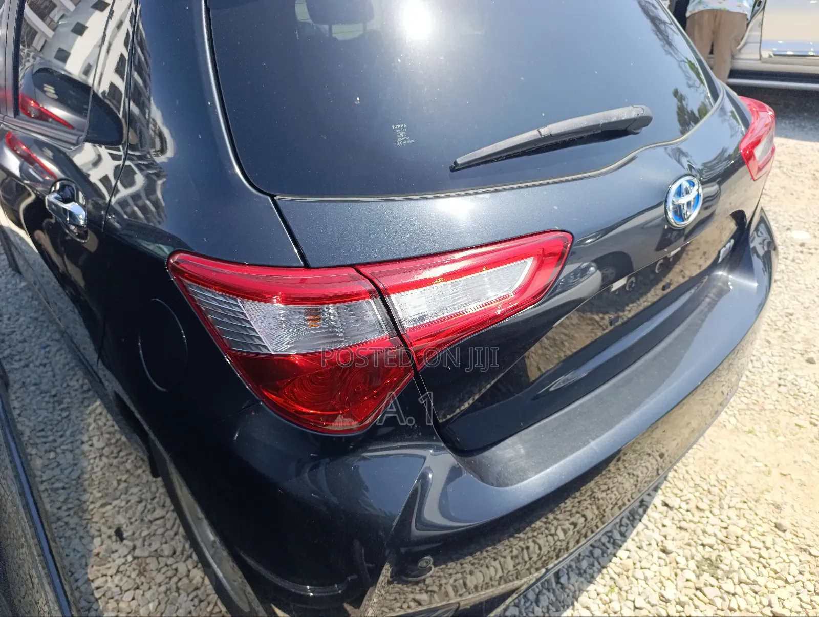 Toyota Vitz 1.5 FWD Hybrid 5dr 2019 Black