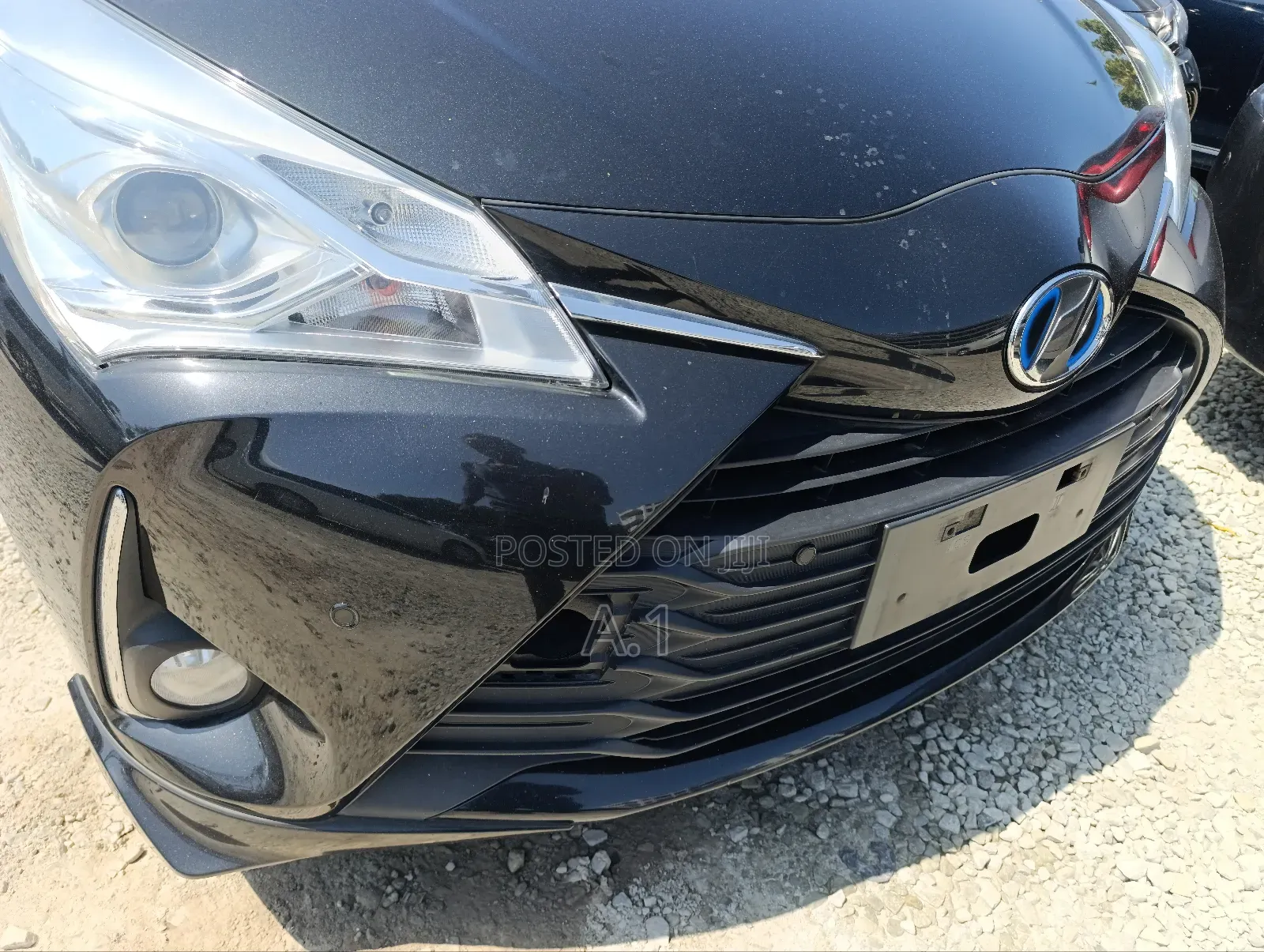Toyota Vitz 1.5 FWD Hybrid 5dr 2019 Black