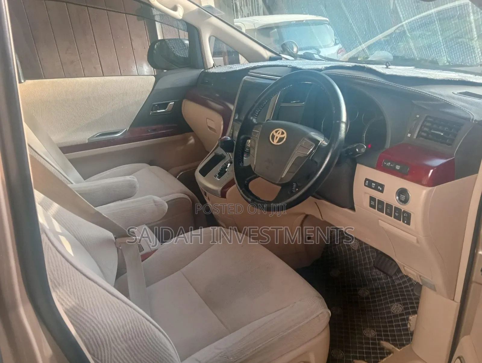 Toyota Alphard 3.5 Petrol FWD 2008 Beige