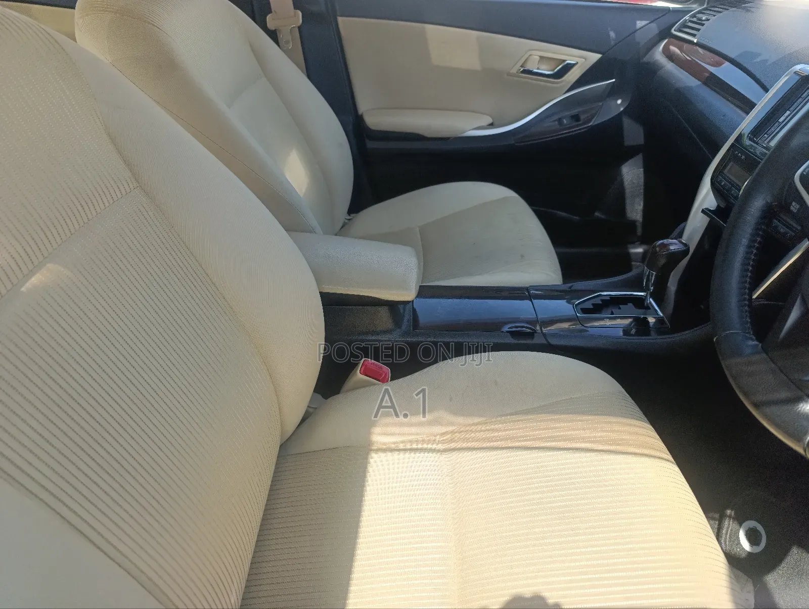 Toyota Premio 1.8 FWD 2019 White