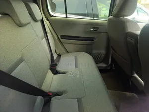 Toyota Passo 1.0 FWD 2018 Beige