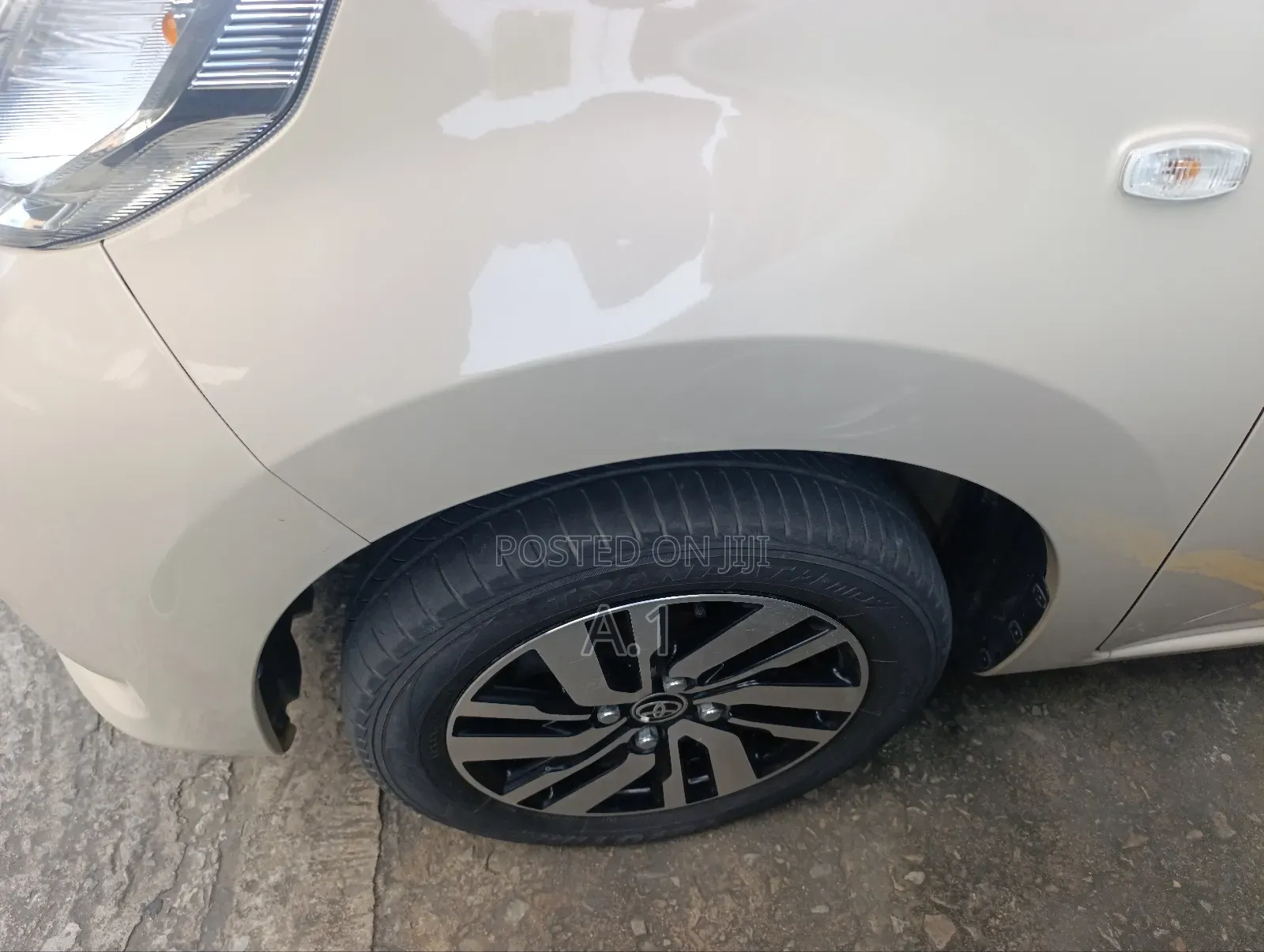 Toyota Passo 1.0 FWD 2018 Beige