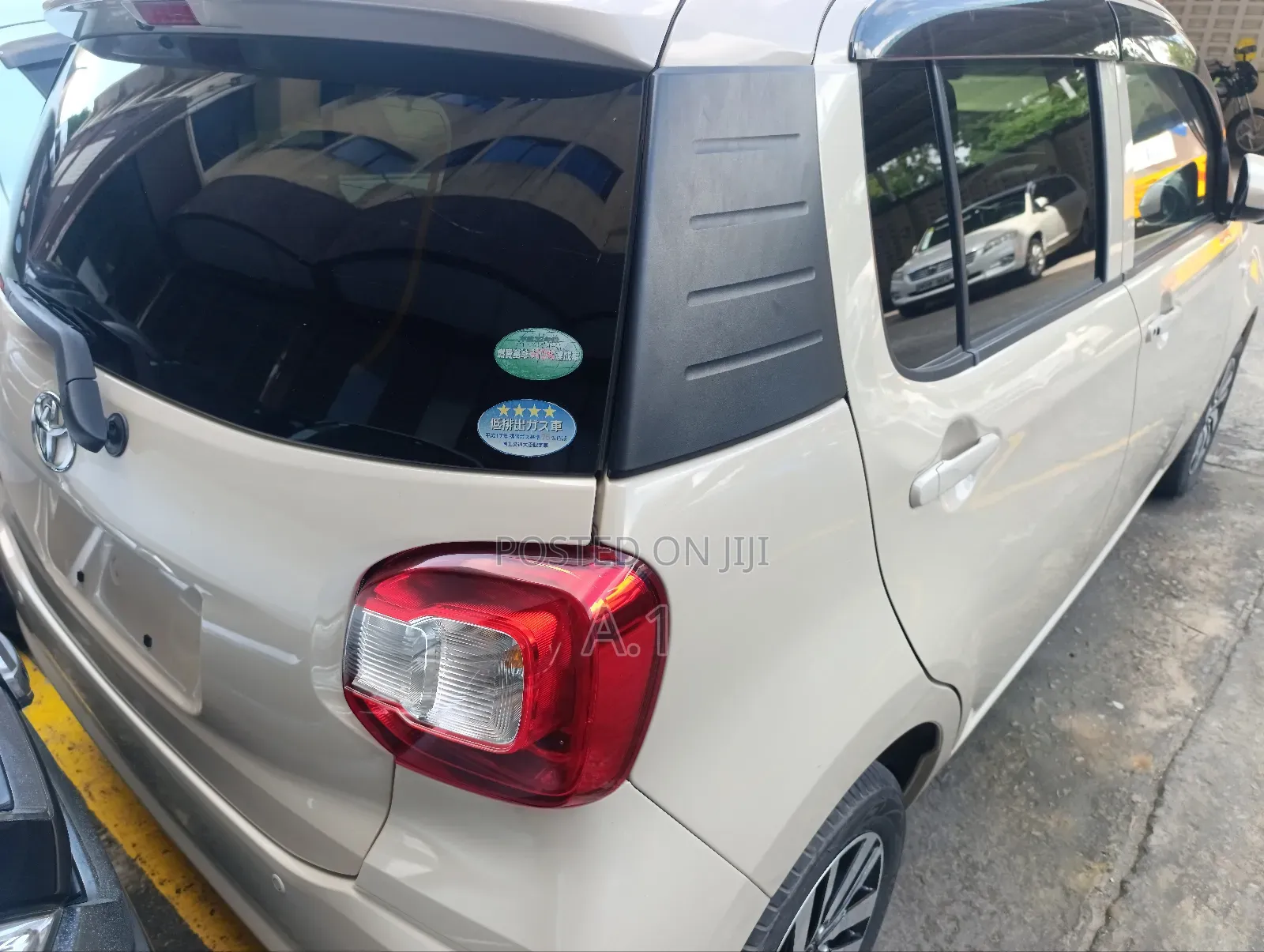 Toyota Passo 1.0 FWD 2018 Beige