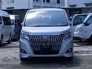 Toyota Esquire 2.0 FWD (7 seater) 2019 Silver