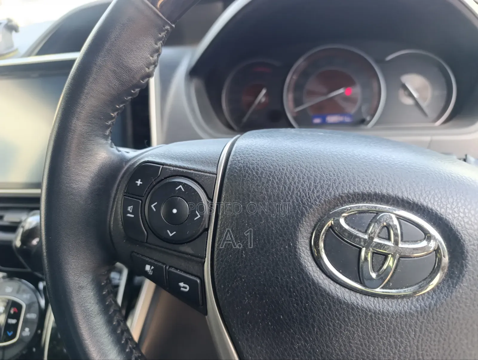 Toyota Esquire 2.0 FWD (7 seater) 2019 Silver