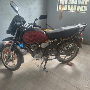 TVS HLX Plus ES 2020 Black - main view