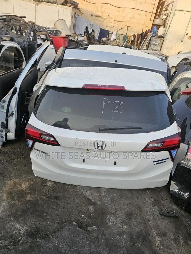 Tailgate Honda Fit 2018(Boot)
