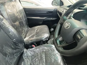 Toyota Hilux Revo Single Cab Deisel 2.4 RWD 2019 Silver