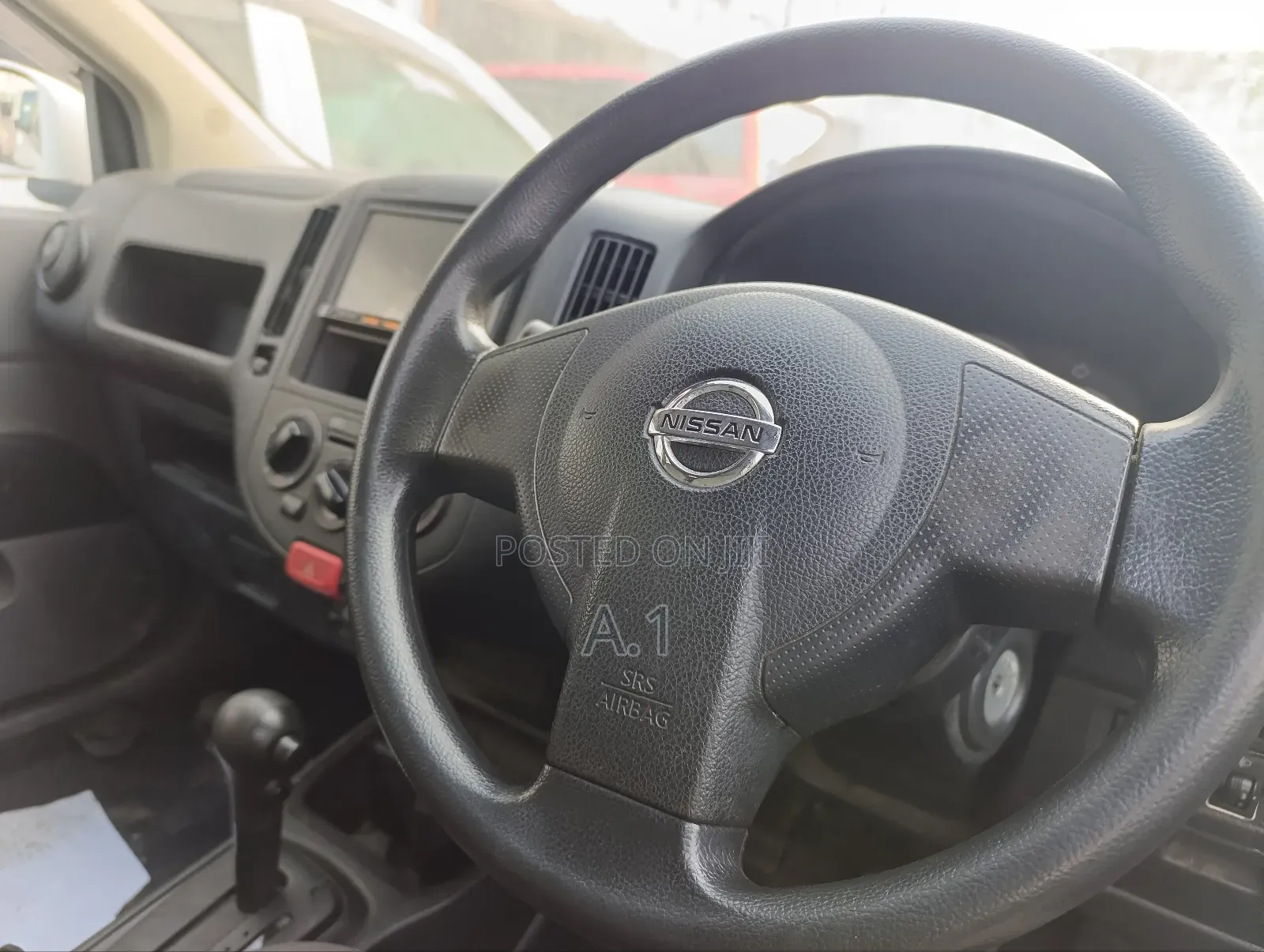 Nissan Advan 2018 White