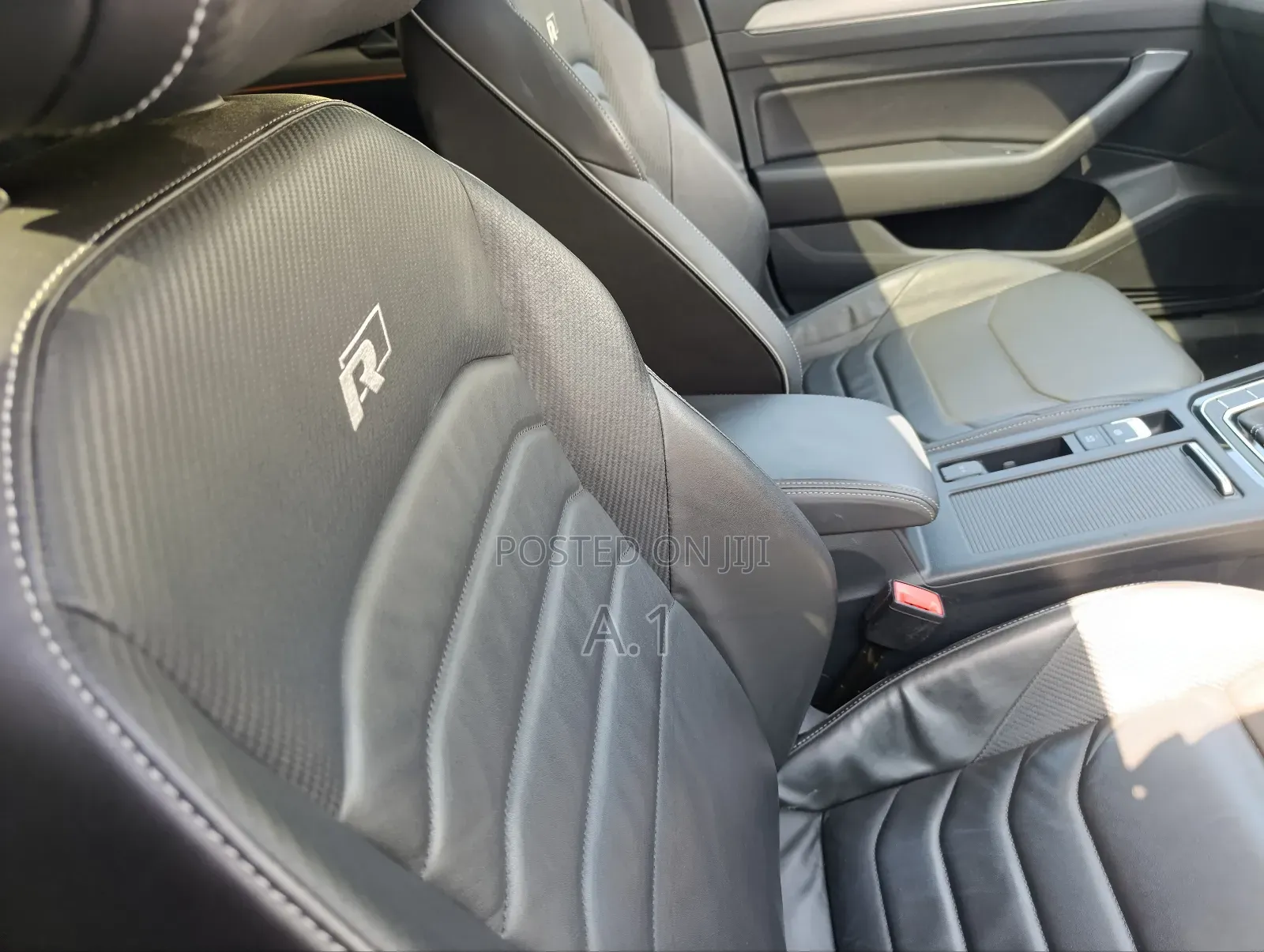 Volkswagen Arteon 2.0T SE R-Line w/19 AWD 4MOTION 2019 Black