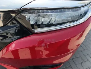 Honda Vezel 1.5 Hybrid 4WD 2019 Red