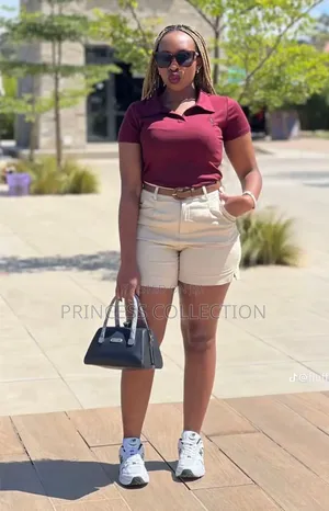 Cute Khaki Shorts With Belt