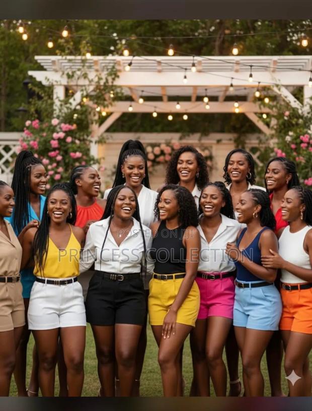 Cute Khaki Shorts With Belt - thumbnail 3