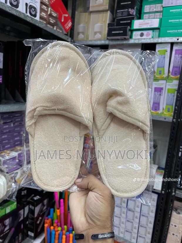 House Shoes Shop - thumbnail 4