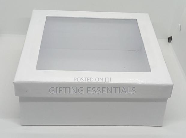 9×9x3.5 Window Gift Boxes With Shredded Paper | Premium Gift Packaging - thumbnail 3