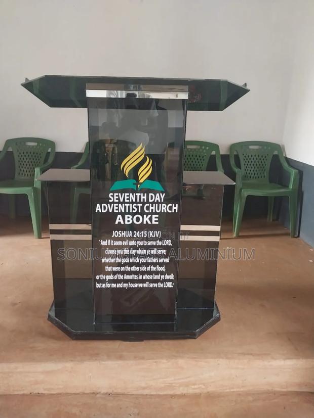 Modern Pulpits Glass