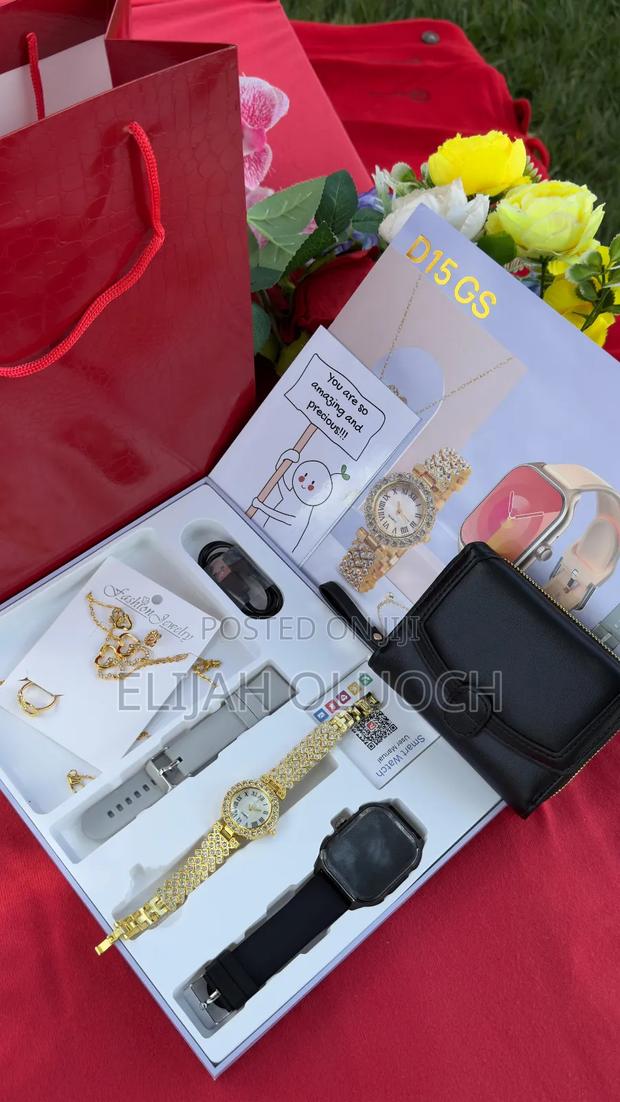 Valentines Ladies Gift Set💞👩❤💋👩 🎁Smartwatch X Purse