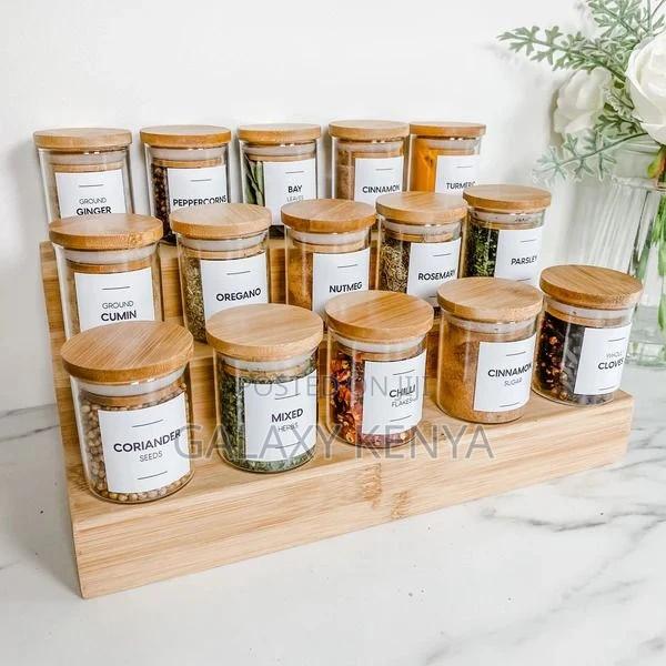 15pcs Glass Spice Jar Set With a Wooden Bamboo Stand