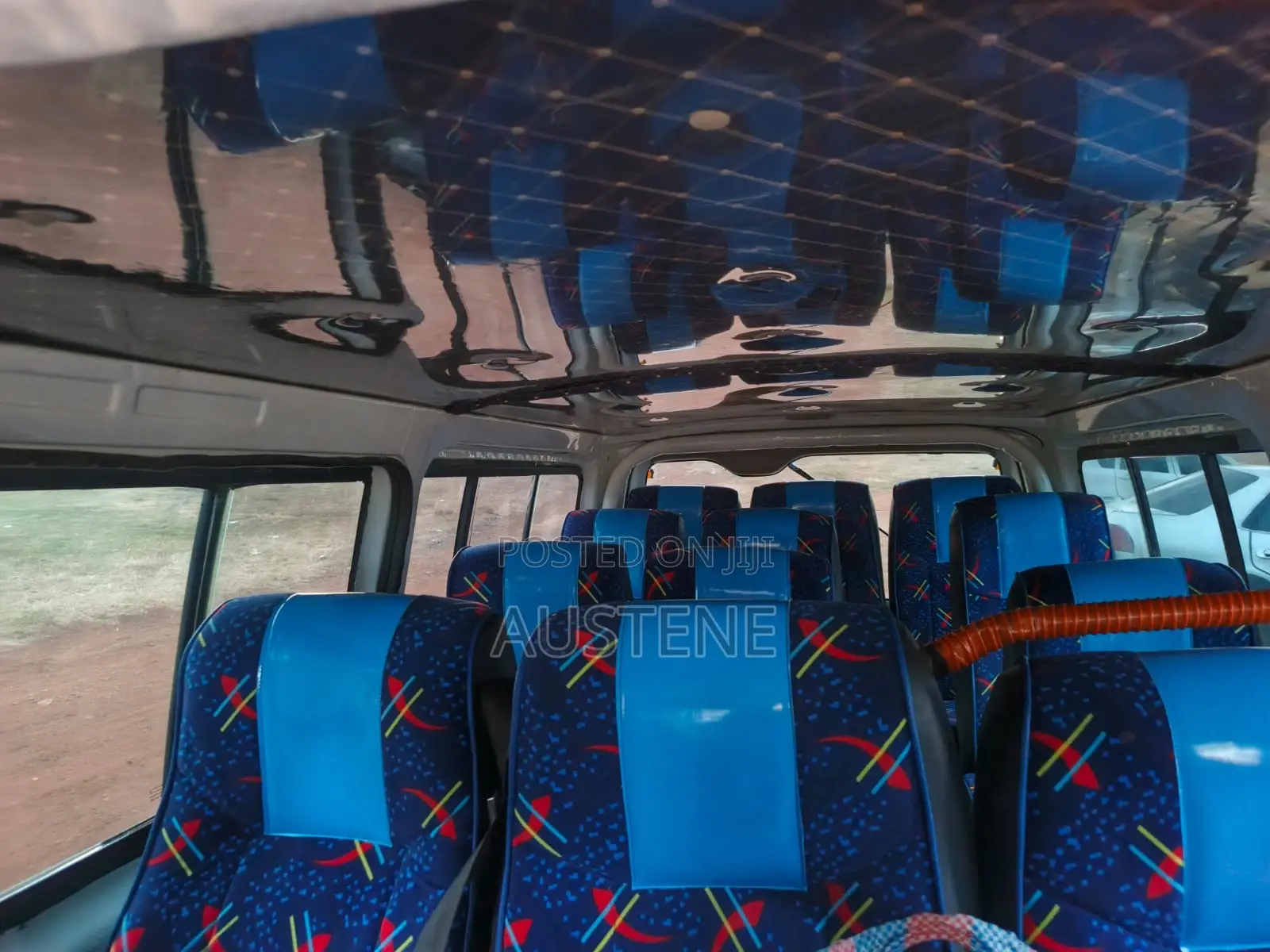 Toyota HiAce 2014 White