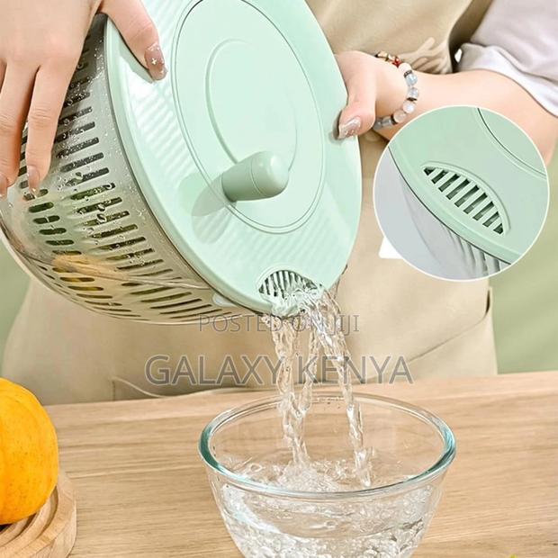 Multi-Functional 8pcs Salad Spinner With Vegetable Chopper - thumbnail 7