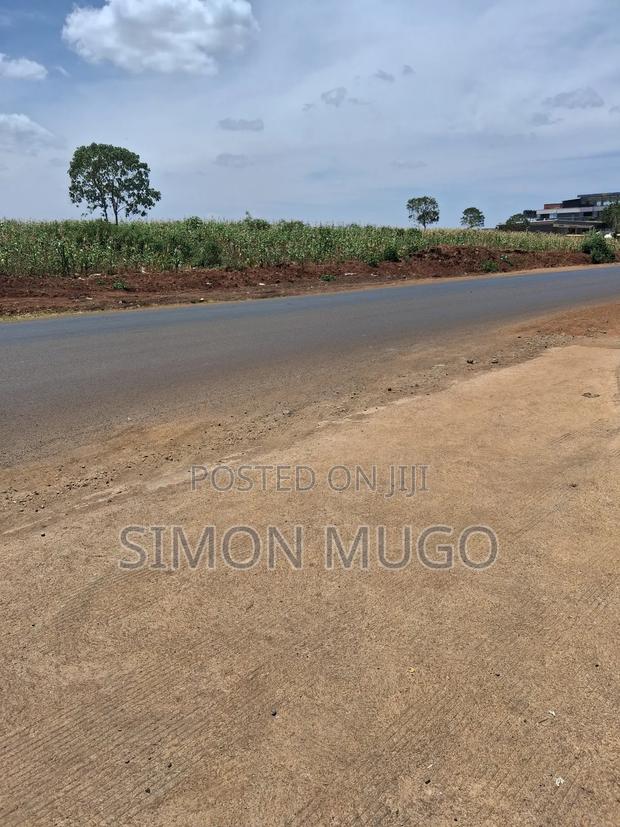 Near Windsor Hotel Commercial 1/2 Ac Fronting the Main Northern Bypass