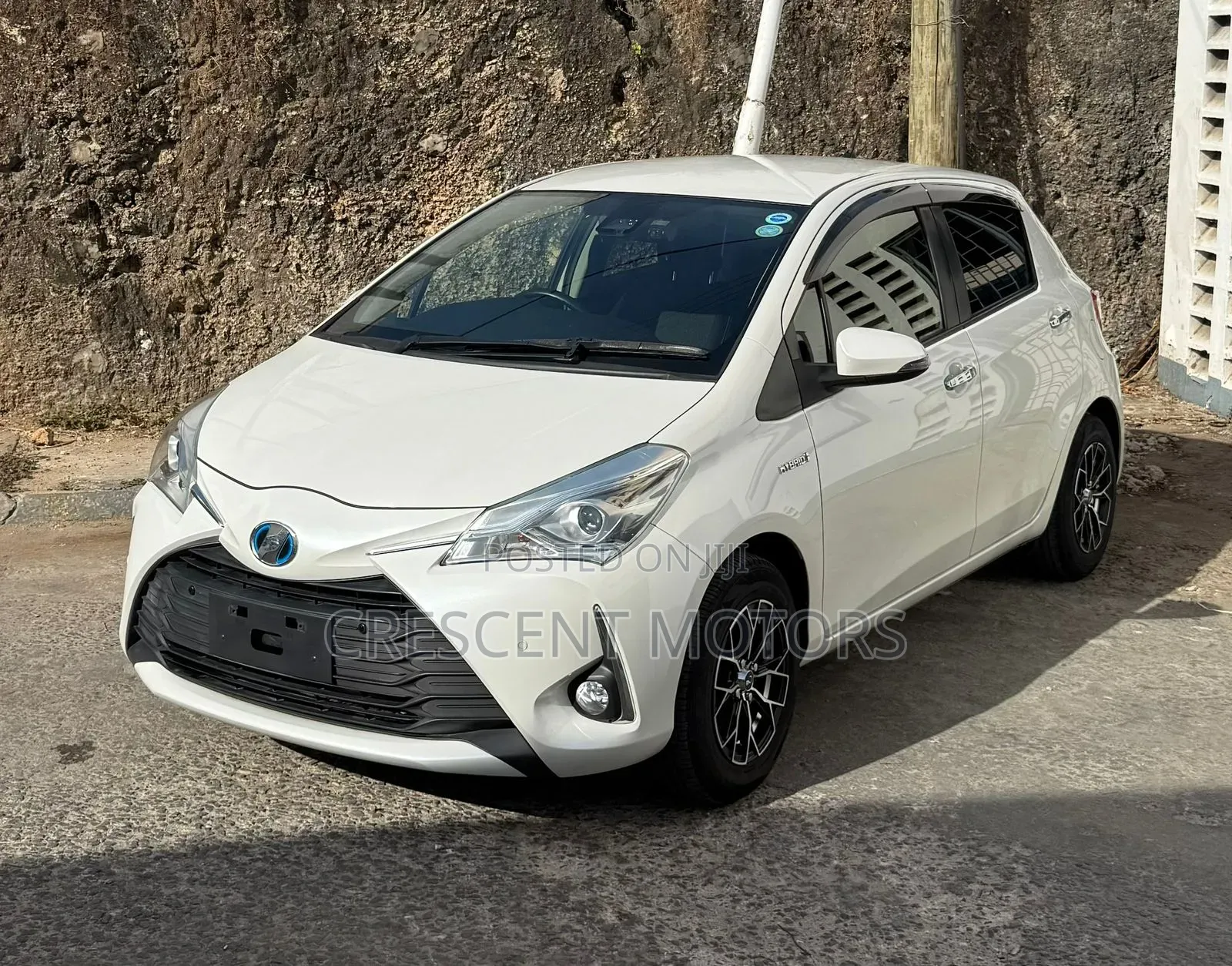Toyota Vitz 2018 White