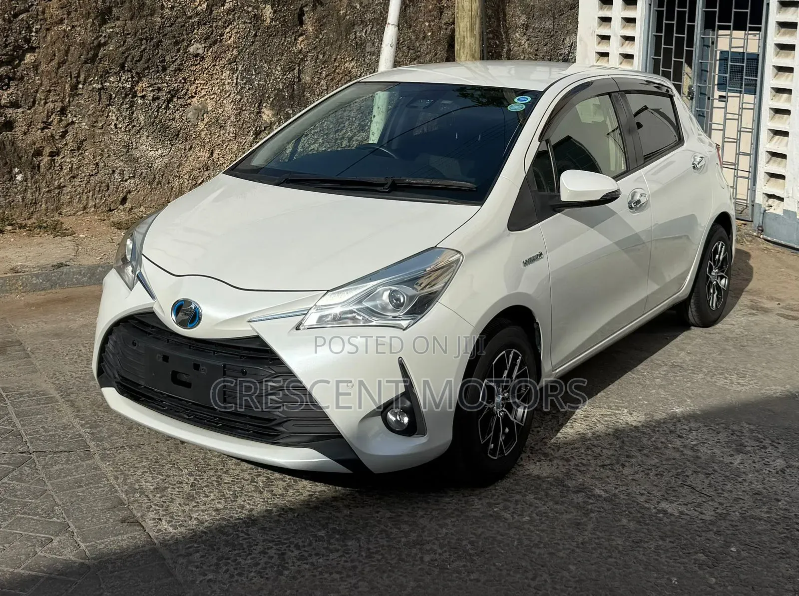 Toyota Vitz 2018 White