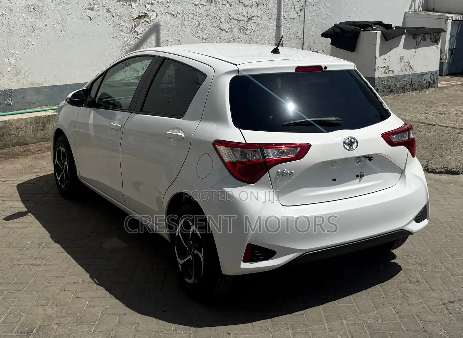 Toyota Vitz 2018 White