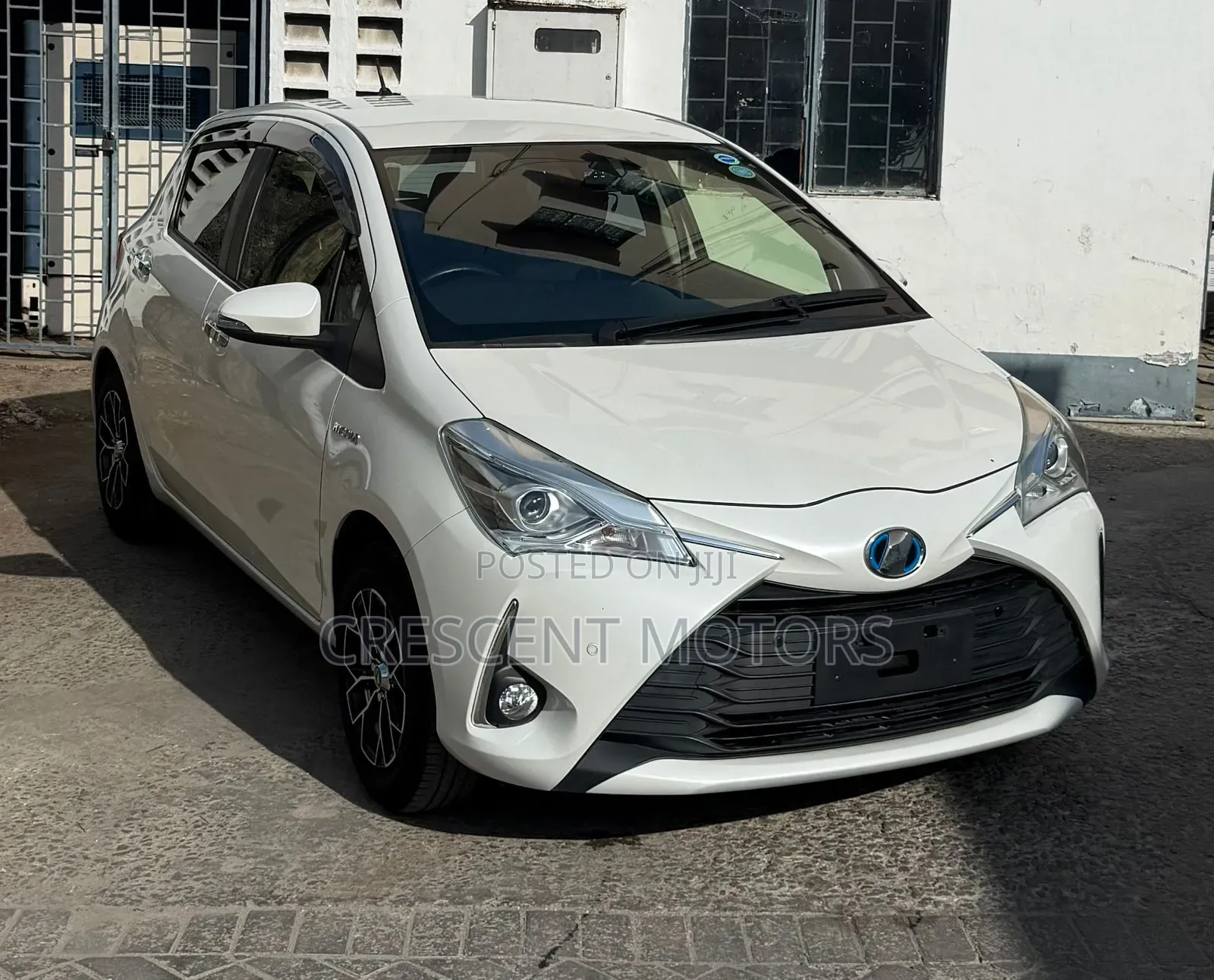 Toyota Vitz 2018 White
