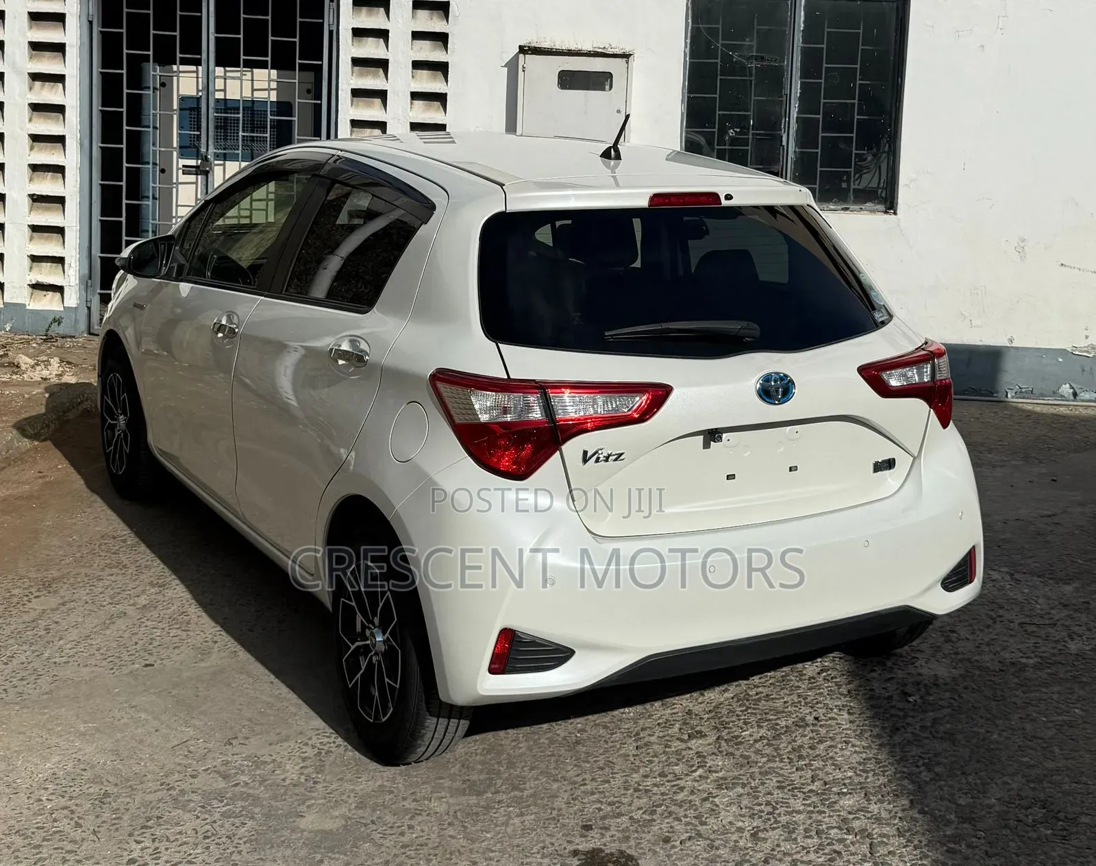 Toyota Vitz 2018 White