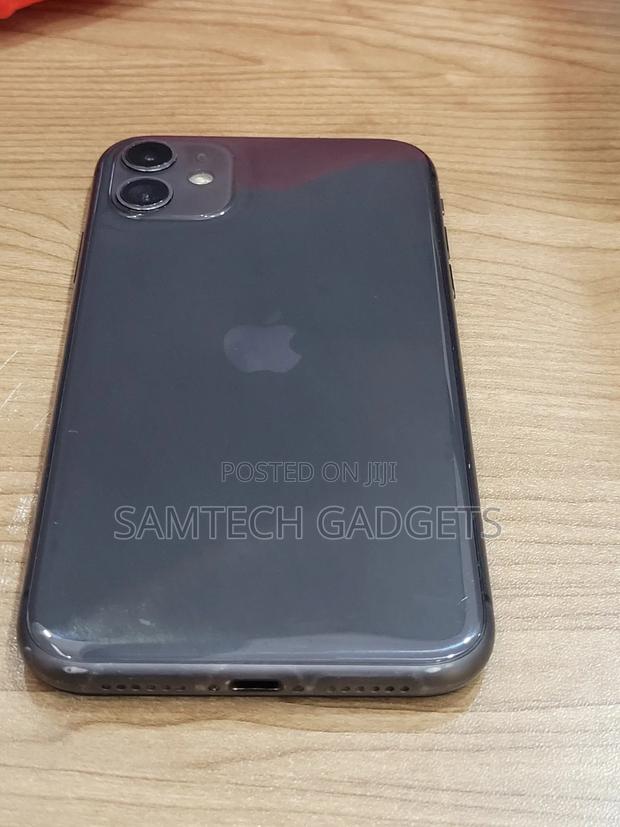 Apple iPhone 11 128 GB Black - thumbnail 4