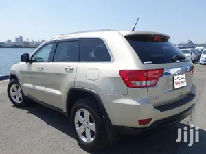 New Jeep Grand Cherokee 2012 Gold