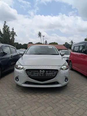 Mazda Demio 2018 Pearl