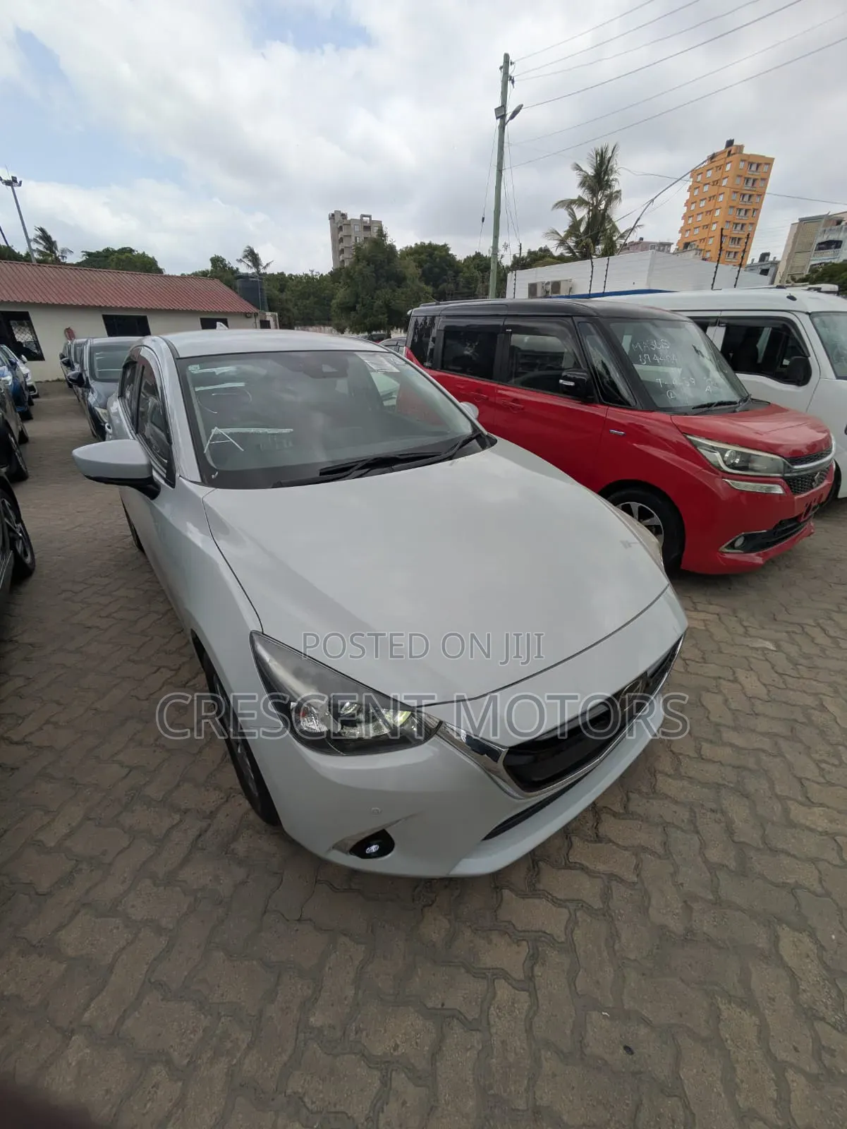 Mazda Demio 2018 Pearl