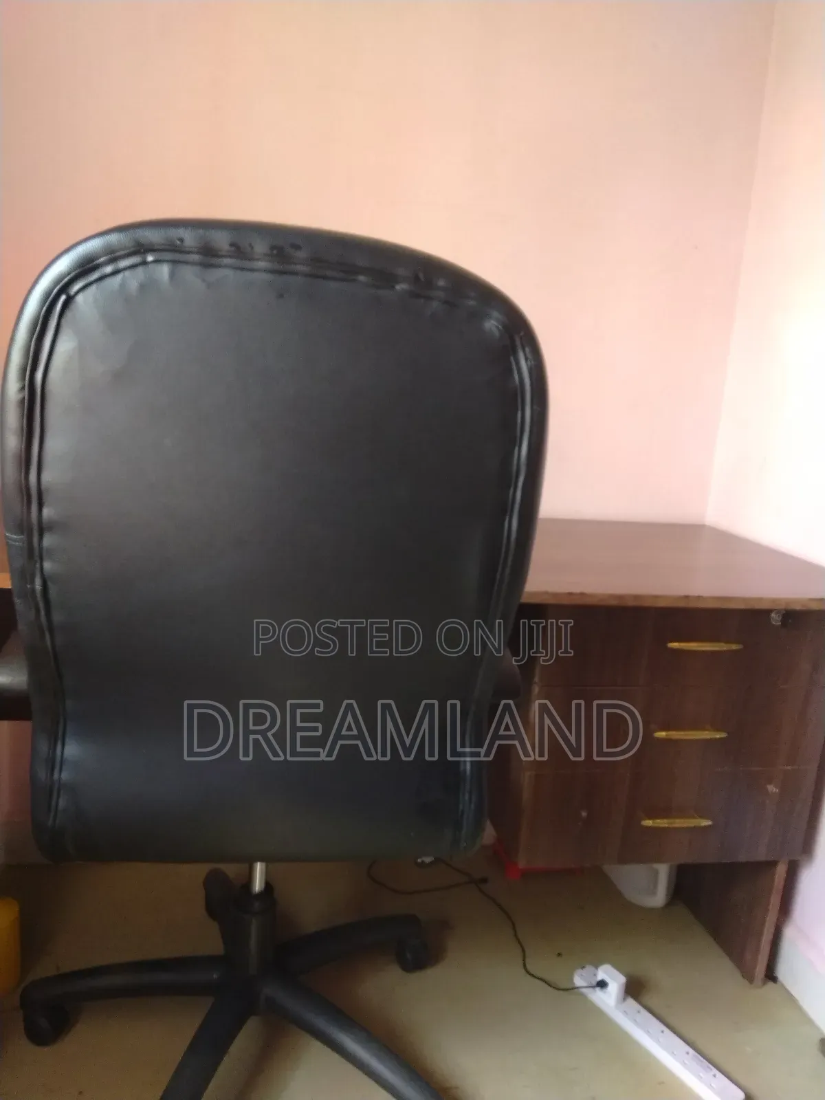 1.5 Meters Office Table+Executive Chair