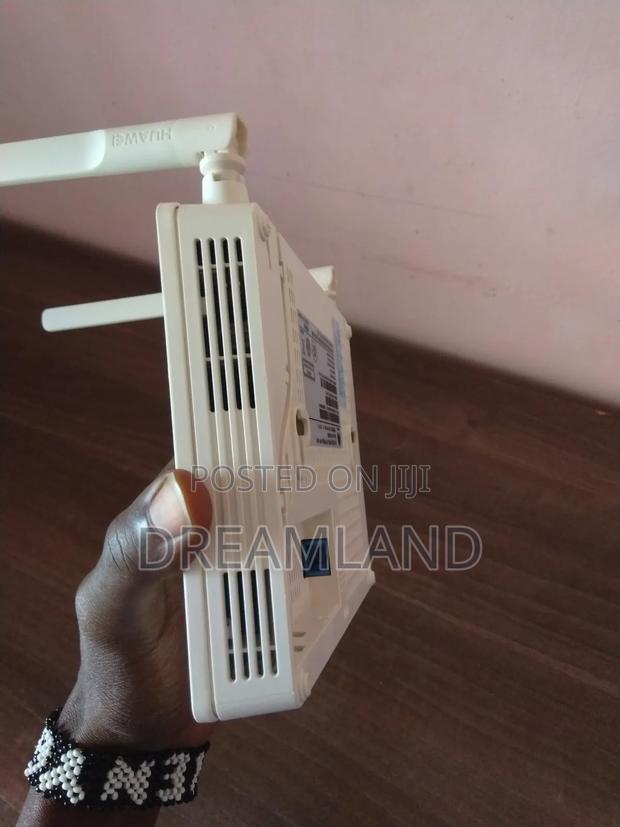 Wifi Router,Fiber Enabled - thumbnail 3