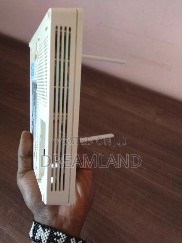 Wifi Router,Fiber Enabled - thumbnail 4