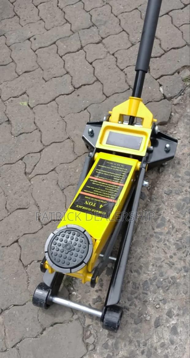 Hydraulic Trolley Jack - thumbnail 2